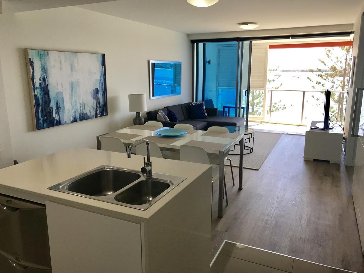 Apartment Waters Edge On The Broadwater *