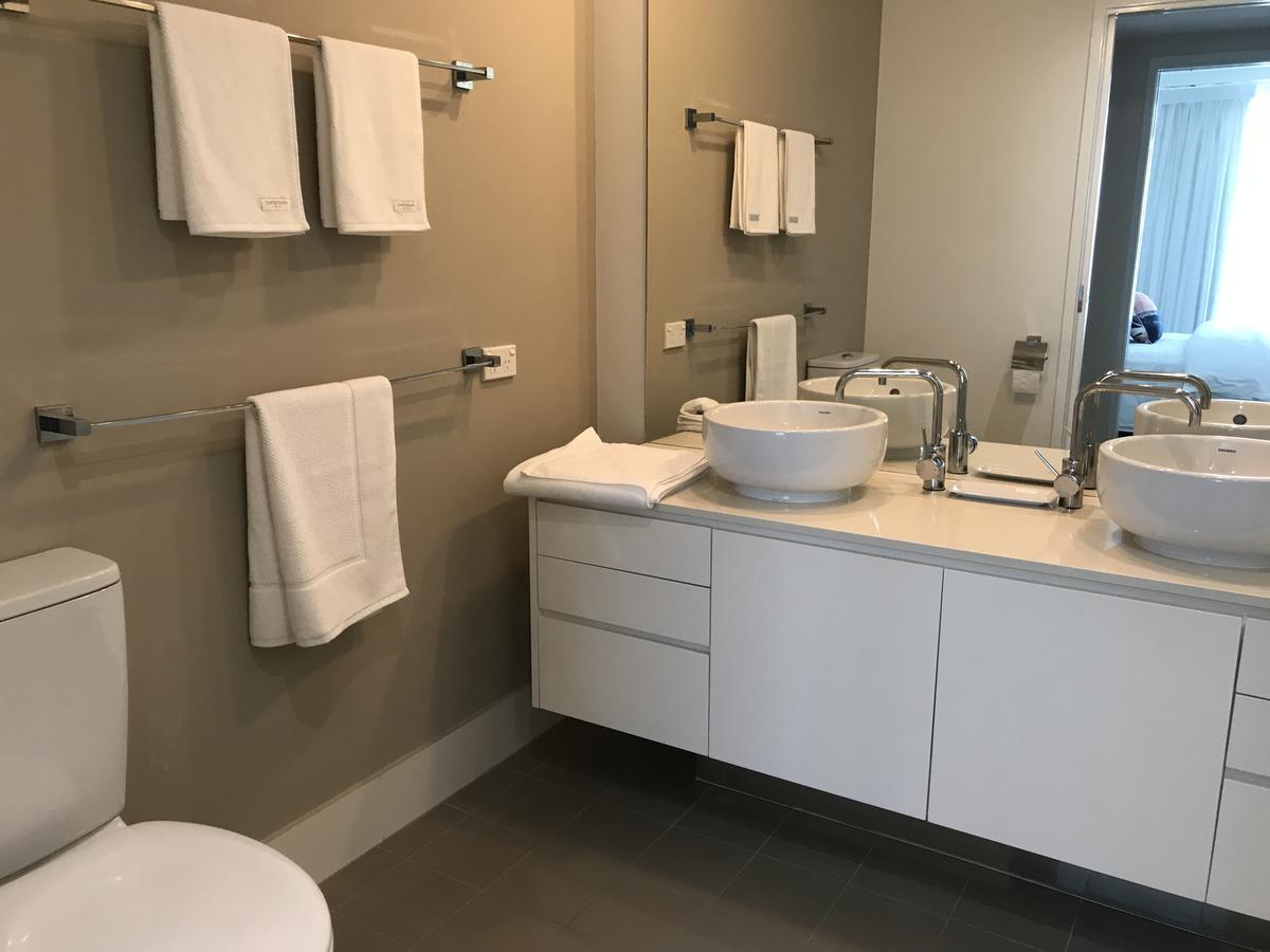 Apartment Waters Edge On The Broadwater Gold Coast